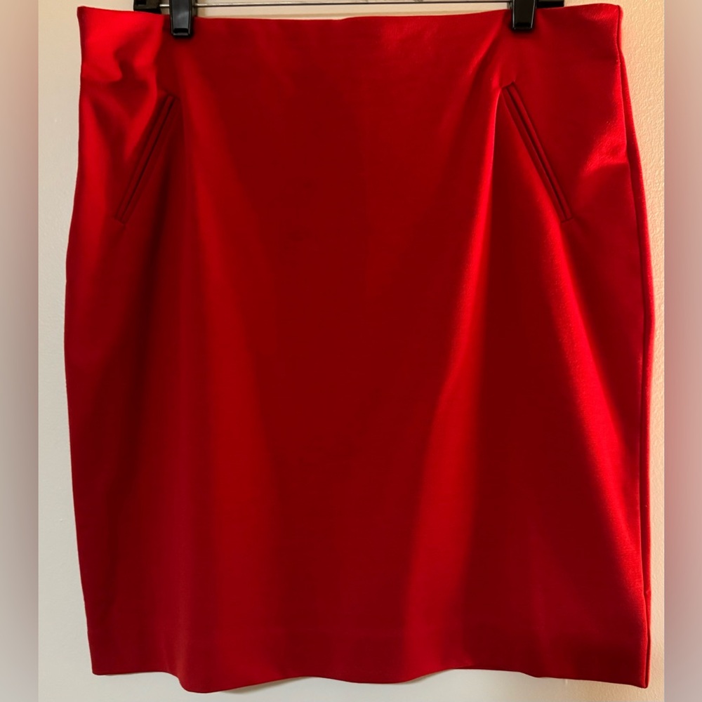 Very cute knee length skirt, elastic waist  - jacket listed separately.